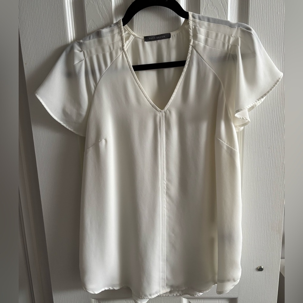 Suzy Shier Cream Short Sleeve Blouse